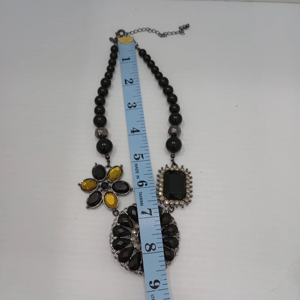 Premier Designs Black Beaded‎ Floral Statement Necklace w/ Detachable Brooch